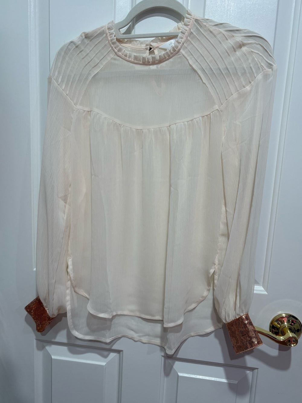 LC Lauren Conrad Runway Women's Cream Long-Sleeve Pleated Blouse